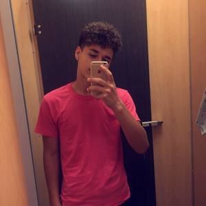 Meet your Posher, Luis